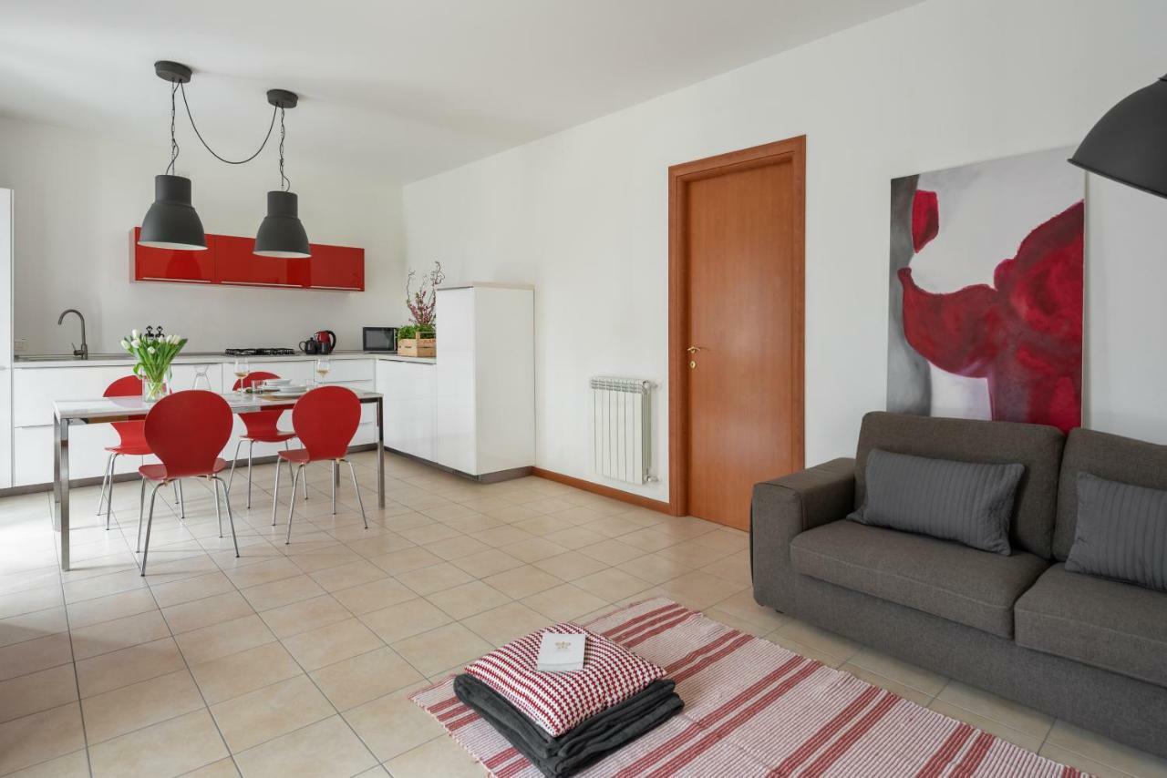 Appartamenti Corte Dei Cipressi Roe Exterior foto