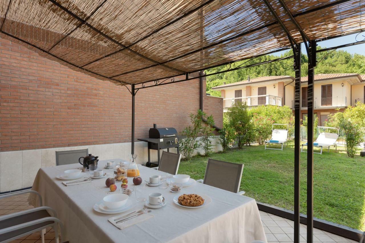 Appartamenti Corte Dei Cipressi Roe Exterior foto
